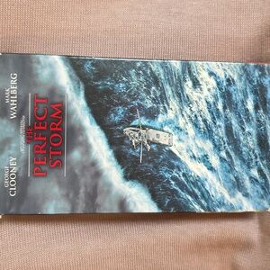 Warner Bros. The Perfect Storm VHS - Blue and Red